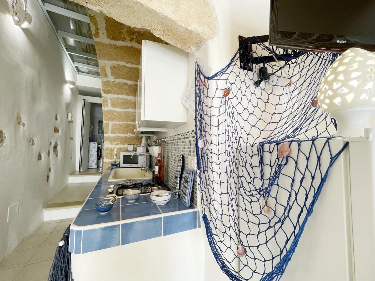 Mediterraneo House- Casa Nel Centro Storico Matino Ngoại thất bức ảnh